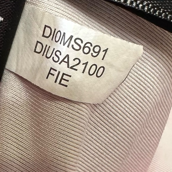 Dkny Ruffle Plunge Underwire Tummy Control One-Piece Swimsuit Dark Pink Sz 16 - Picture 7 of 13